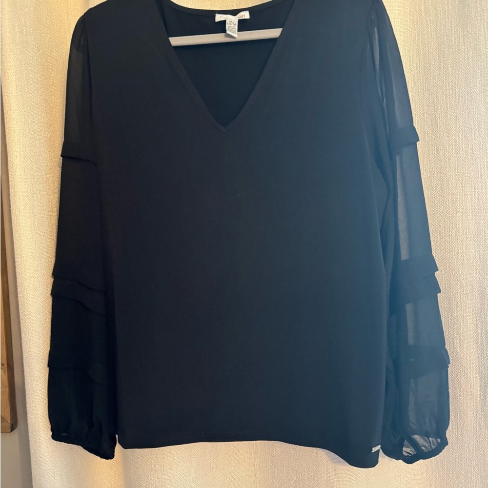 Elegant Black V-Neck Women's Top